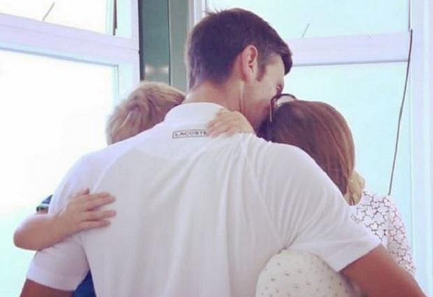 ЂОКОВИЋ СЕ ОГЛАСИО EМОТИВНИМ ПИСМОМ: Од грешака и сумњи у себе до најлепшег тренутка у каријери!